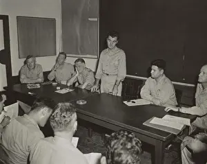 Air Force: US top secret briefing on Guam, August 5, 1945