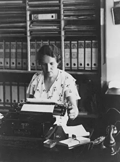 Typist: Secretary, around 1930
