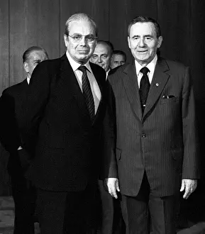 Perez: UN Secretary-General Perez de Cuellar and Soviet