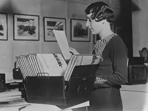 Typist: Secretary at the registry, 1933