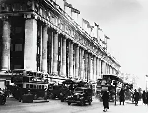 Routemaster: SELFRIDGES EXTERIOR 30S