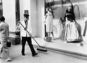 Selfridges: Selfridges window display, London