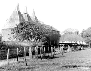 Oast: Selling, Oast Houses c1955