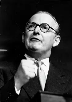 Selwyn: Selwyn Lloyd