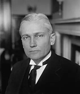 Picchu: Senator Hiram Bingham served as from 1925-1932. ?