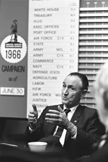 Presiden: Senator Mike Mansfield, Senate Majority ?