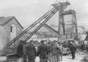 Caerphilly: Senghenydd disaster at the Universal colliery, 1901