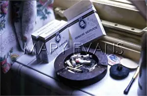 Butts: SENIOR SERVICE 1940S