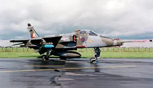 Pods: SEPECAT Jaguar GR.1 XZ381 - EC