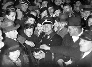 Bodyguard: Sepp Dietrich, 1935
