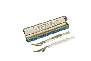 Scrape: Serda corn parer and box