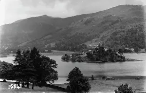 Tranquil: Serene Lake Landscape