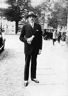 Sergej: Sergej Voronoff