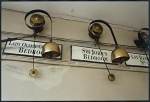 Simon Roberts: SERVANTS BELLS