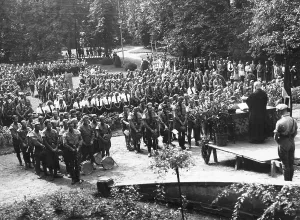 Pastor: Service at the Hitler Youth and BDM, 1933