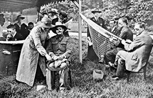 Blinded: Servicemen blinded during WW1 learning to make baskets