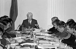 Constitution: Session of Constitution Commission, 1992