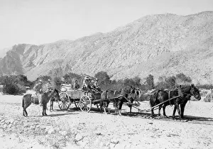 Belongings: Settlers trek with a wagon in the U.S. 1878