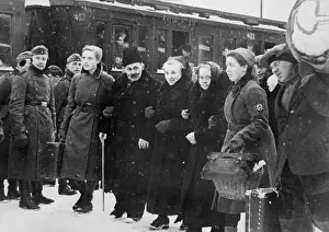 Resettle: Settlers from Volhynia, 1940