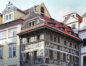 Modifications: Sgraffito decoration on the facade of the House