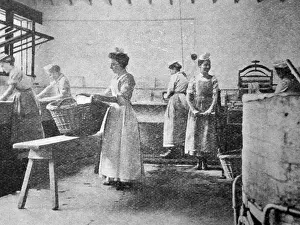 Mangle: Shaftesbury Home, Ealing - Laundry