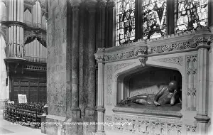 Thoughtfully: Shakespeare Memorial at Southwark Cathedral