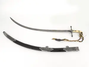 1780: Shamshir sword with scabbard