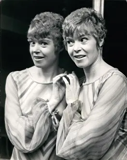 Shani: Shani Wallis