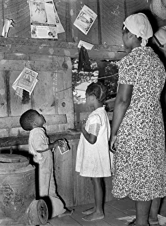 Sharecroppers: sharecroppers - agriculture - poverty - social issues