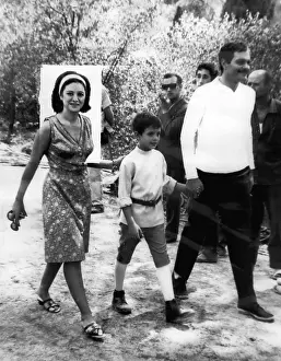 Sharif: Sharif With Family in Spain