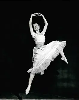 Perseverance: Sheila O'Neill, young dancer, London