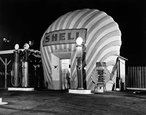 Merchandising: Shell Gas Station at Night