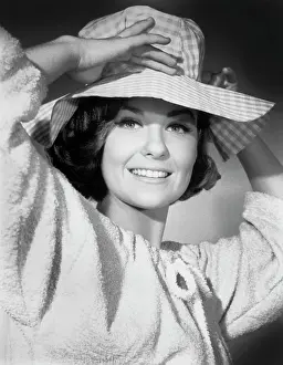 Fabares: Shelly Fabares - actress