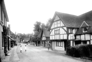 Shere: Shere, Middle Street 1924