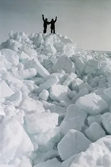 Ridges: Shift of Arctic explorers