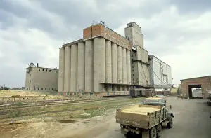 Transporting: Shildinsky elevator in Orenburg region, 1979