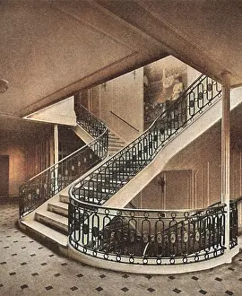 Gillow: Ship interiors: the main staircase of the Amerika, 1905