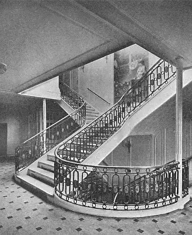 Waring: Ship interiors: the main staircase of the Amerika, 1905