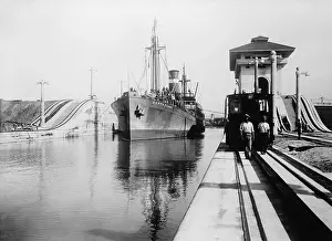 Miraflores: Ship moves through the Miraflores Lock of ?