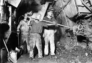 Admiralty: Ship stokers in the First World War, around 1916
