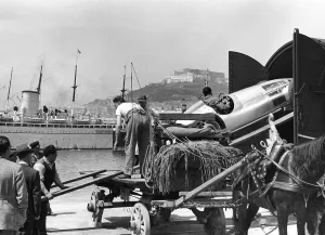 Daimler: Shipment of a racing car, 1939