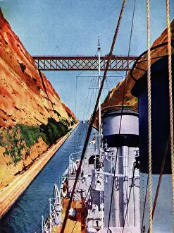 Wonders: Ships in the Corinth Canal