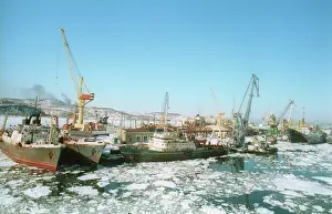 Boot: Ships at the Petropavlovsk Shipyard. 1994