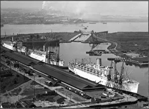 Chitral: SHIPS AT TILBURY DOCKS