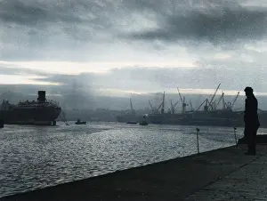 Fading: SHIPYARD SUNSET