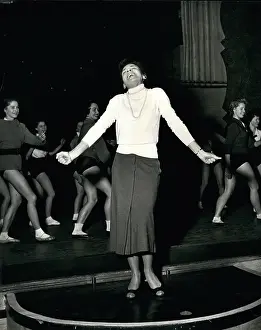 Horne: Shirley Bassey, singer, rehearsing for a show