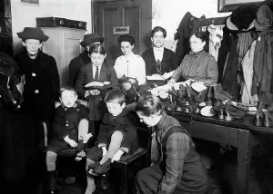 Lack: Shoe sale, 1917