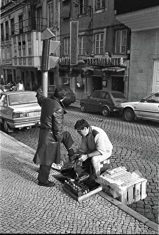 Polished: Shoe shine in street, Lisbon