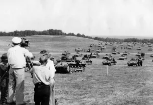 Assistants: Shooting of the movie The Traitor, 1936