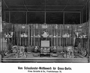 Cups: Shop window in Berlin, 1909